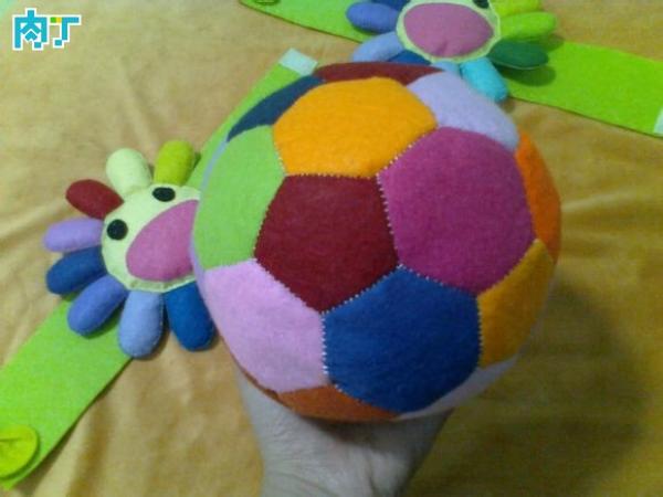 不织布足球的做法图片,不织布做足球视频教程