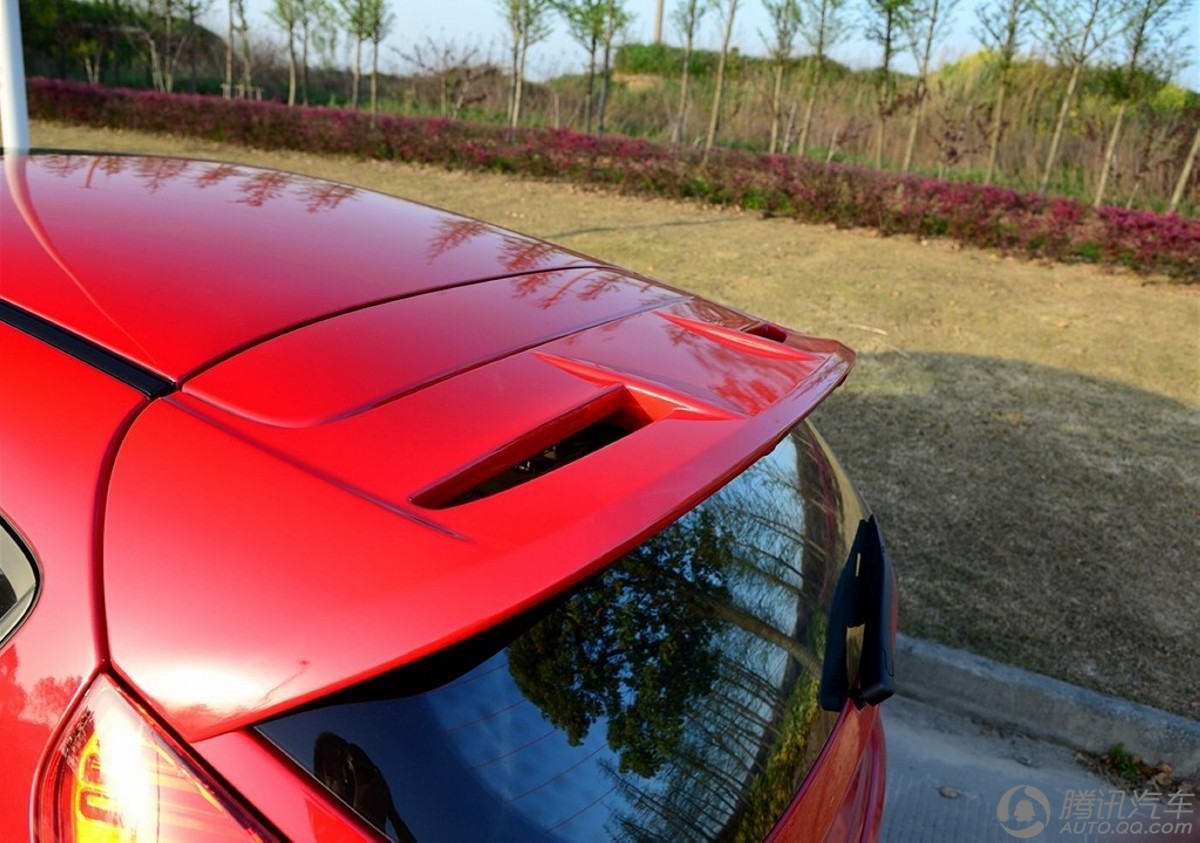 11款嘉年华两厢1.5手动,福特嘉年华1.5l两厢油耗