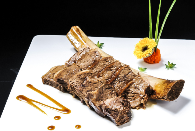 咳咳小哥，能给我来个梅雨天的freestyle吗？