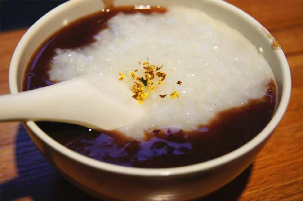 把所有美食都吃完,把所有的美食吃完