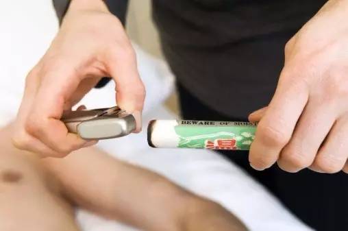 三伏天古法艾灸冬病夏治,三伏天冬病夏治如何艾灸