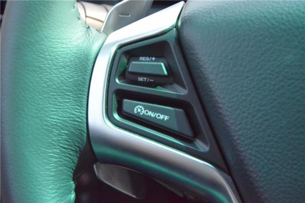 试驾纳智捷优六,最新的纳智捷优6