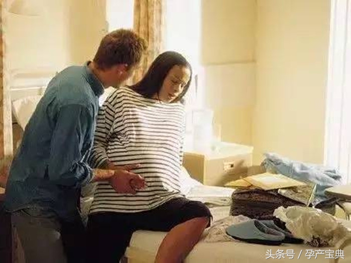 快到预产期了，准妈妈应该提前多久住院？