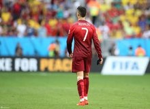 足坛历代绝代双骄高燃,足坛的绝代双骄c罗和梅西