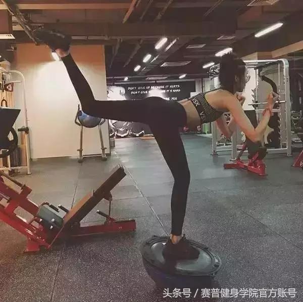 14种健身球训练动作,波速球有氧训练动作