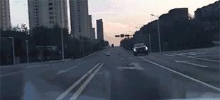 媳妇把酒瓶子放下，别玩了