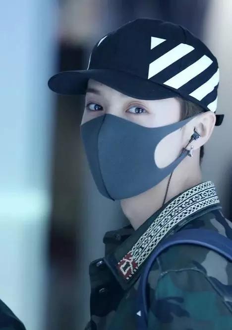 鹿晗和关晓彤一块演的戏,鹿晗给关晓彤买表