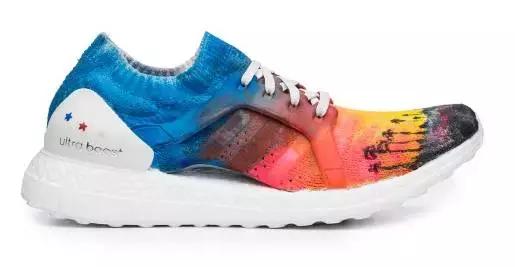 阿迪达斯为美国各州设计了运动鞋，爱荷华州看了想打人最喜欢阿拉斯加，接受纽约加州反驳