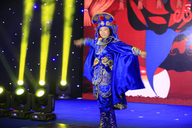 施瓦布达沃斯论坛,2024达沃斯论坛施瓦布