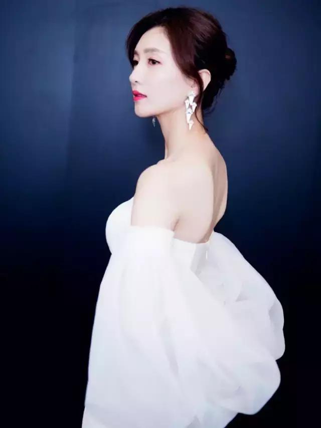 各种衣服搭配的衣领,夏天的衣服领子怎么搭配