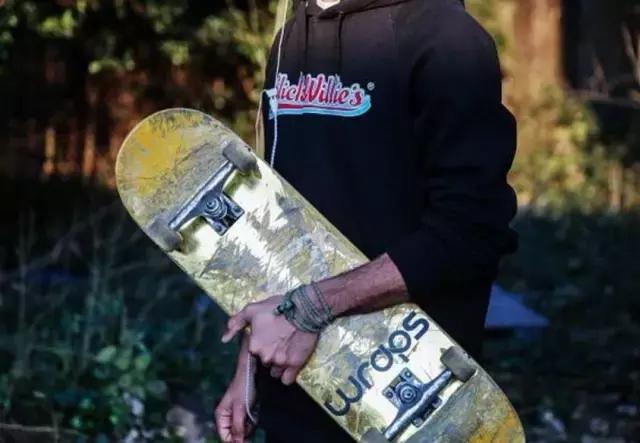 穿得像rapper,怎么穿才像rapper