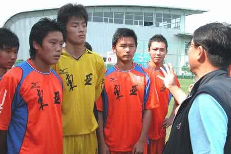 张琳芃恒大比赛视频,张琳芃百场赢了几场进了几个球