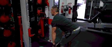 背部训练主要是背阔肌还是斜方肌,高位下拉上背部和背阔肌训练方法