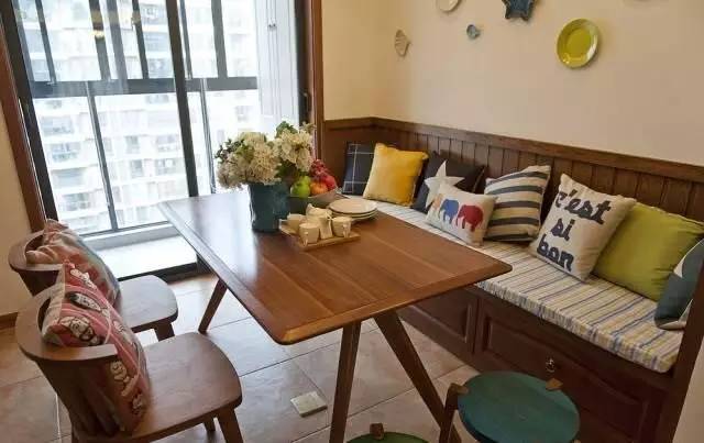 卡座式家庭餐厅实用吗,卡座式餐厅舒适又实用