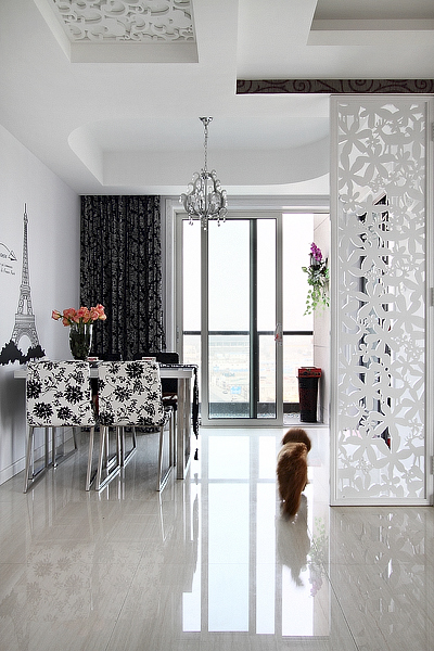 武汉老园艺师为讨好老伴,毅然把卧室窗台巧变花园式榻榻米!