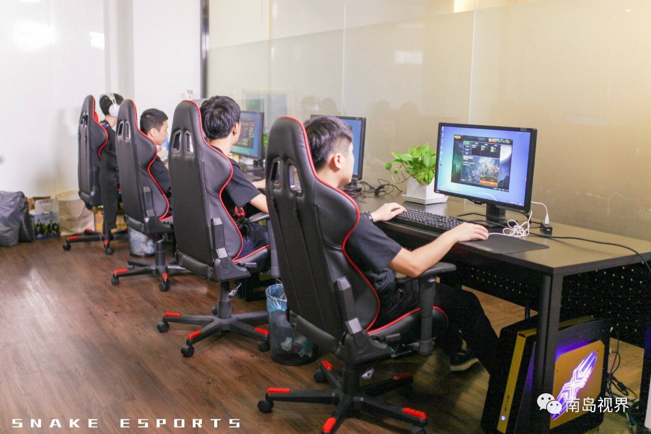 鐢电珵lol鎴橀槦澶哄啝,涔濊繛鑳滃洓澶轰笘鍥㈣禌鍐犲啗