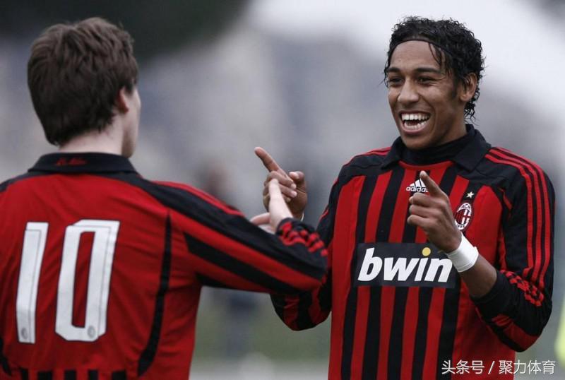 奥巴梅扬如何评价,奥巴梅扬那不勒斯进球