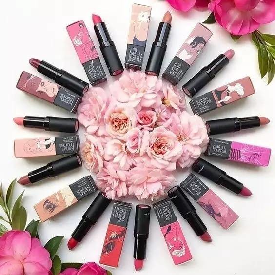 一生要吃掉1.8公斤口红的你，还不快看看这些“食品级口红”！