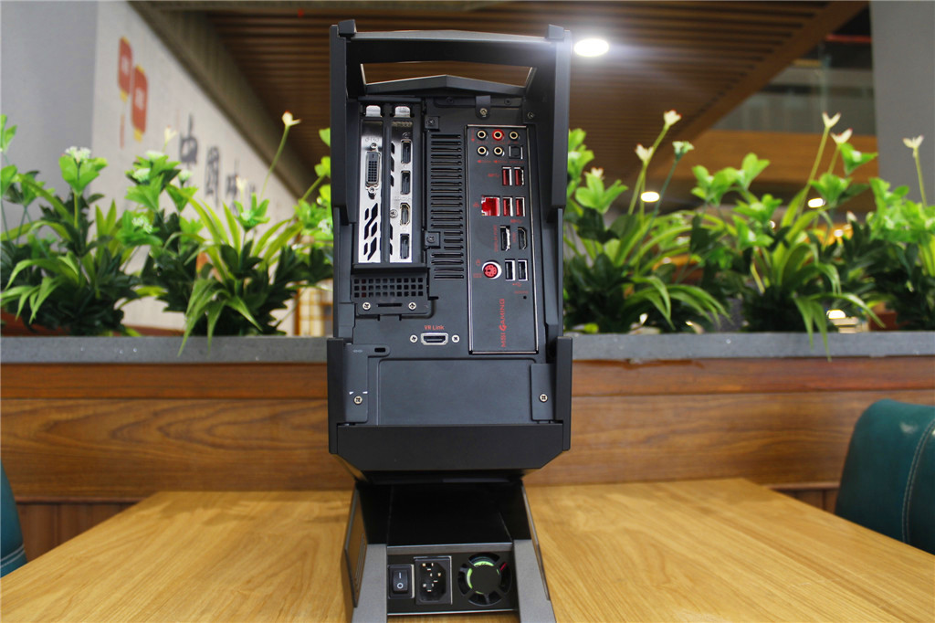 i7-10700和9700k游戏测评,gtx1070跑分笔记本