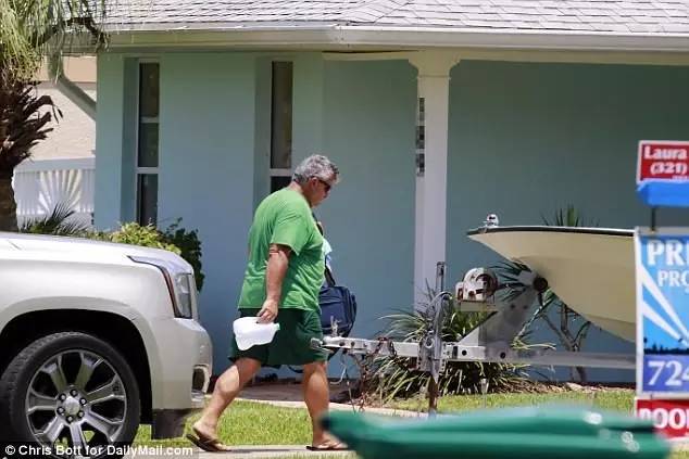 一男子买彩票中2174万,夫妇买彩票三个亿