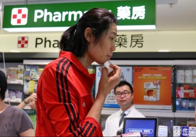 女排朱婷捐了多少钱,女排朱婷为武汉捐多少钱