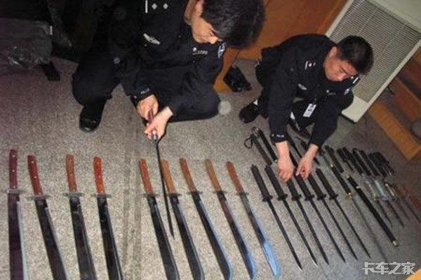 新手开货车需要注意哪些仪表异常,开卡车的安全注意事项