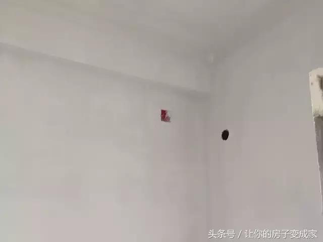 床头靠窗怎么解决,房子隔房间不靠窗怎么设计