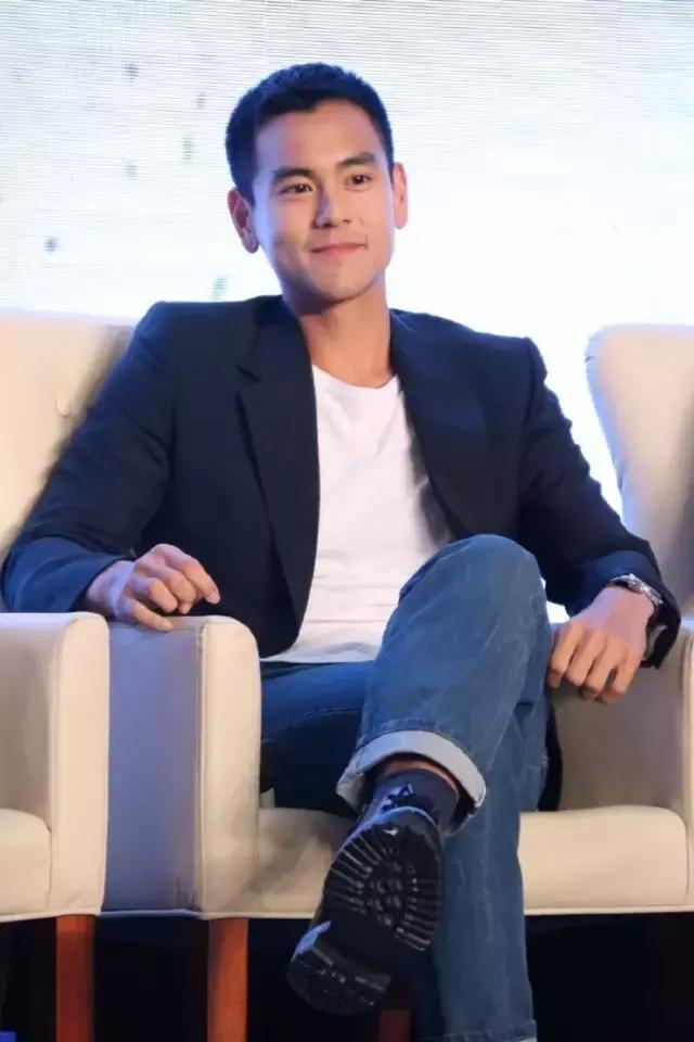 寸头才是检验男人颜值的最高标准,怎么判断自己寸头帅不帅