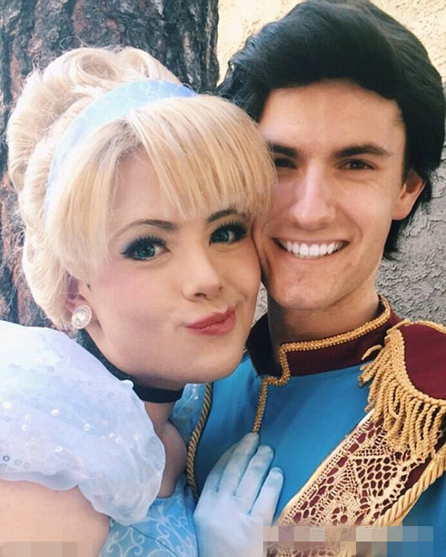 TA扮演的迪士尼公主被赞完美，但卸妆后的模样却让网友接受不了！