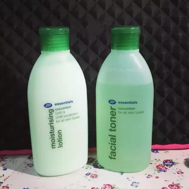 适合夏天的水乳推荐35岁以上,适合男生夏天用的补水保湿水乳