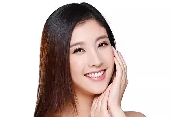 矿泉水敷脸的正确做法,矿泉水敷脸视频教程