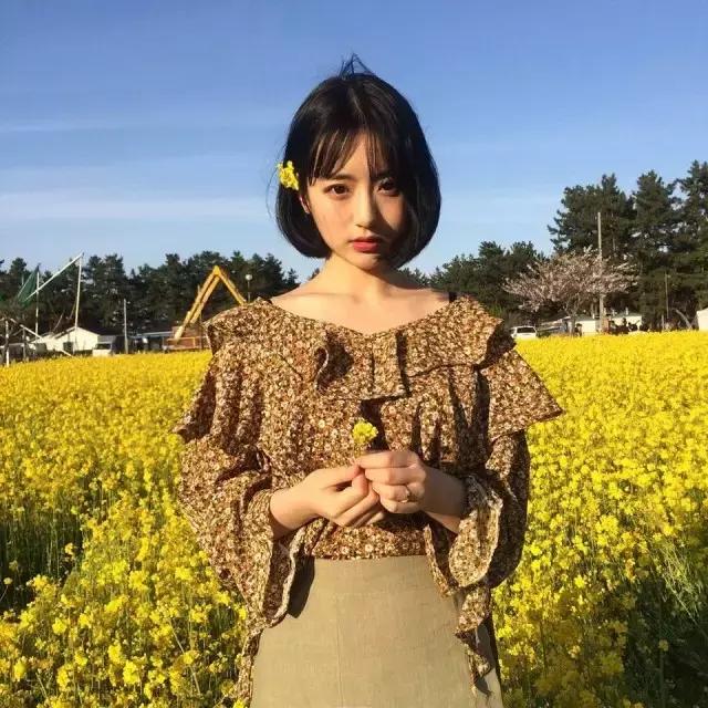 面部表情尴尬僵硬不自然怎么拍照,一拍照肢体就僵硬就尴尬