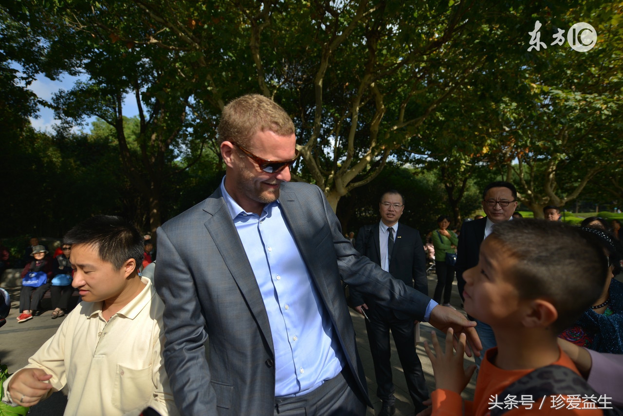 孤独症的父母看过来，这招有望治好自闭症！