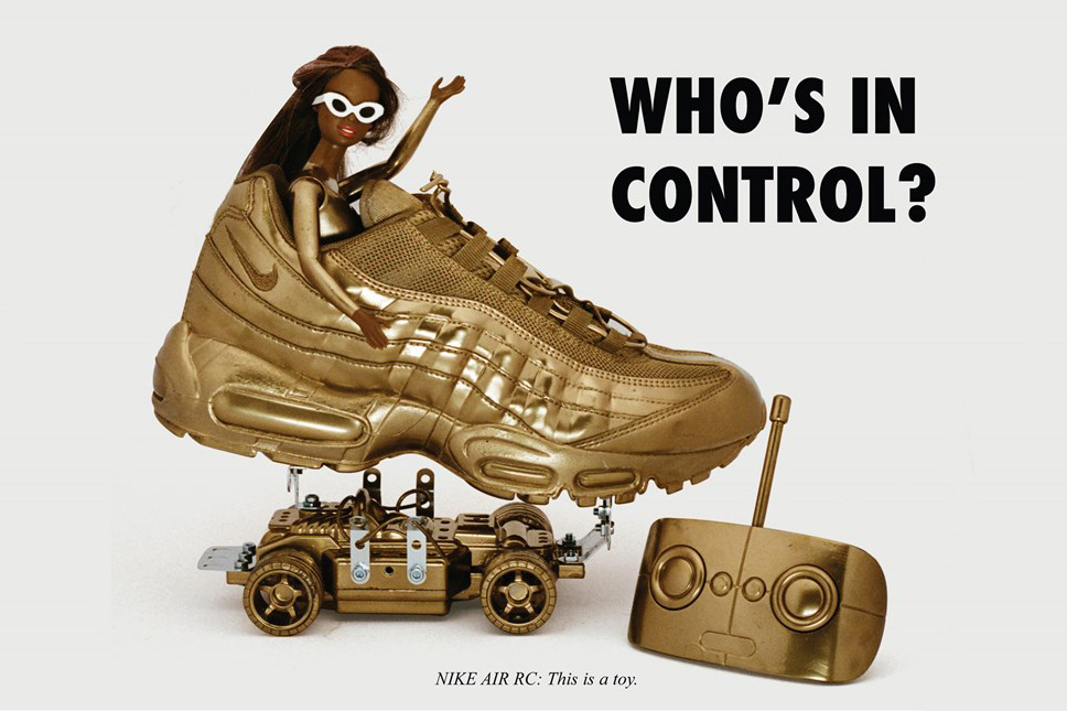 nike广告简约,nike创意广告海报创意分析