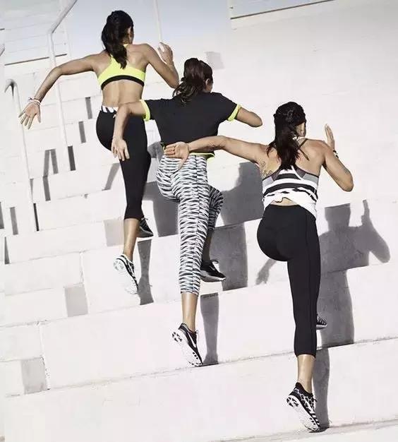 一天就能练出来的腹肌马甲线,这才是真正的腹肌马甲线