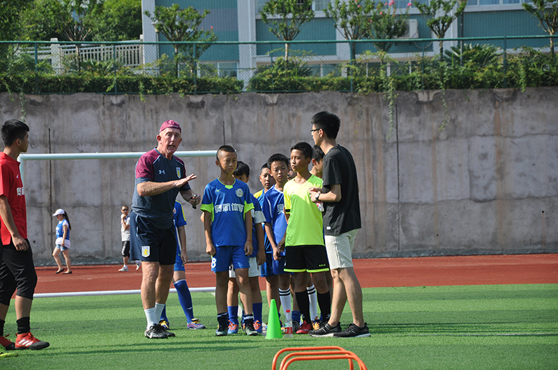 南充哪里有外教培训班,南充业余教练培训