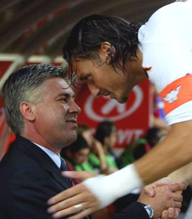 ac米兰托蒂,罗马王子托蒂吊射国际米兰