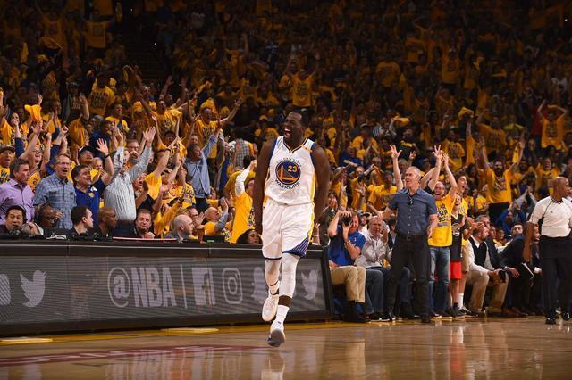 格林恶意犯规被驱逐赛场原声,格林恶意犯规下场