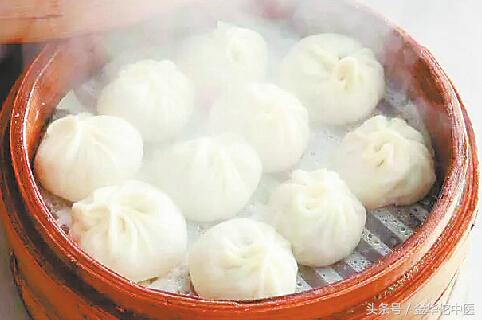 面对孩子发烧的心态,孩子感冒发烧家长应理性对待