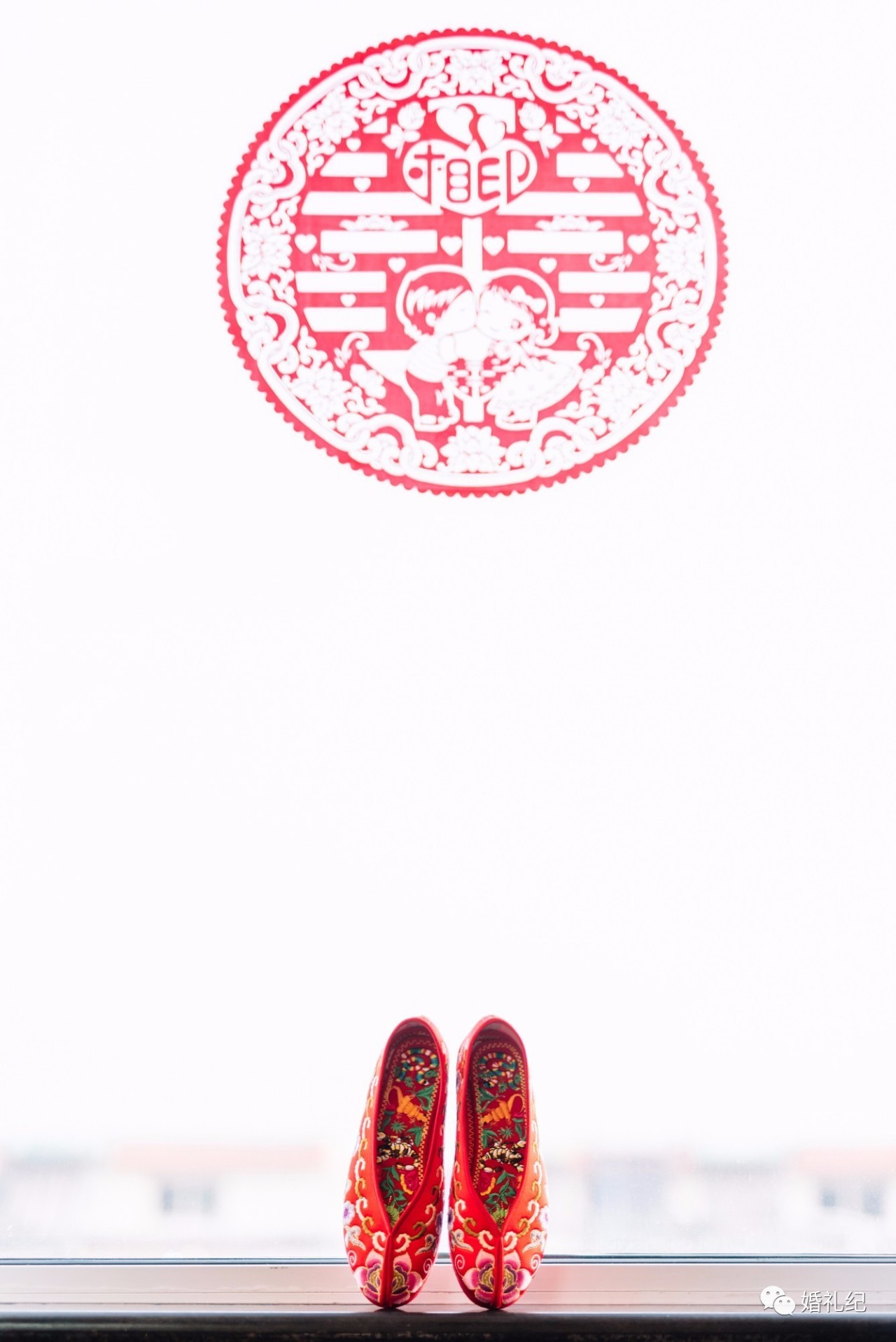 婚鞋买了可以再买一双吗,婚鞋买成粉色可以么