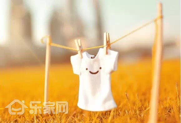 衣服上的油渍时间长了还洗得掉吗,100%棉的衣服沾上油渍怎么洗