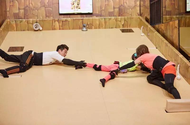 疯狂的麦咭夏天黄嘉千,疯狂的麦咭第四季黄嘉千