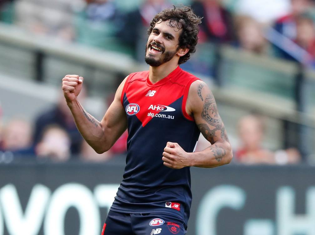 红色狂想曲完整版,红色狂想曲全集解说完整版