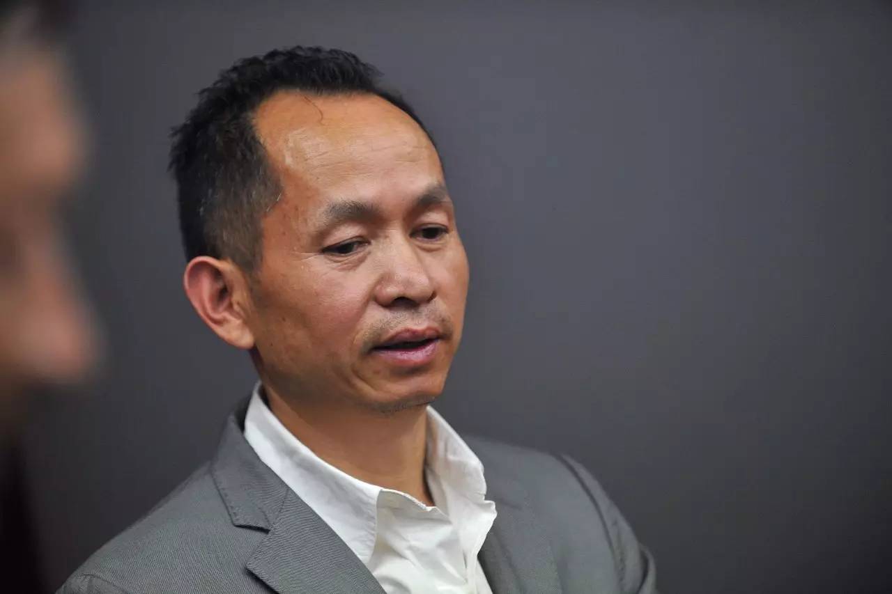 兄弟俩被押赴刑场执行枪决,兄弟俩上法庭的视频