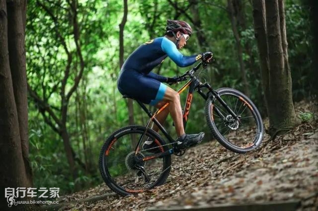 喜德盛山地车最轻量版,超轻自行车《喜德盛》