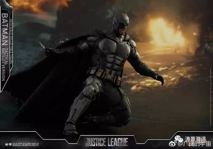 蝙蝠侠对正义联盟的战甲,蝙蝠侠重甲跟战甲
