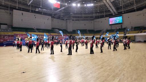 FightOn!全国21所学校在宝坻比赛行进艺术,天津海河中学、41中的学生“帅拉风”