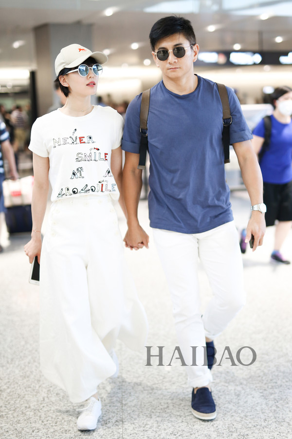 夏日质感型格还属Monochrome!傻脸娜、Gigi带头引领顺色搭配:“专一”这件事,在穿衣上同样有魅力!