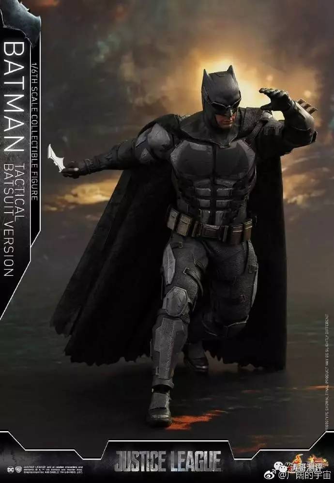 蝙蝠侠对正义联盟的战甲,蝙蝠侠重甲跟战甲