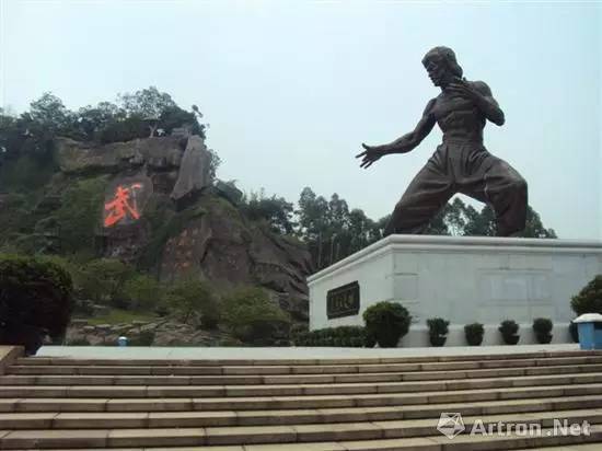 梅西雕塑图片,梅西雕像